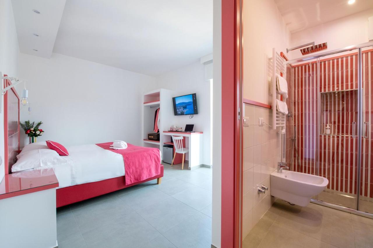 Al Campanile Hotel ซานตาเญลโล ภายนอก รูปภาพ